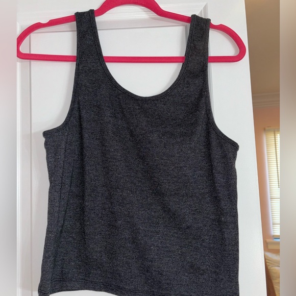 Grey Rolling Stones tank top with tongue out - Picture 2 of 2